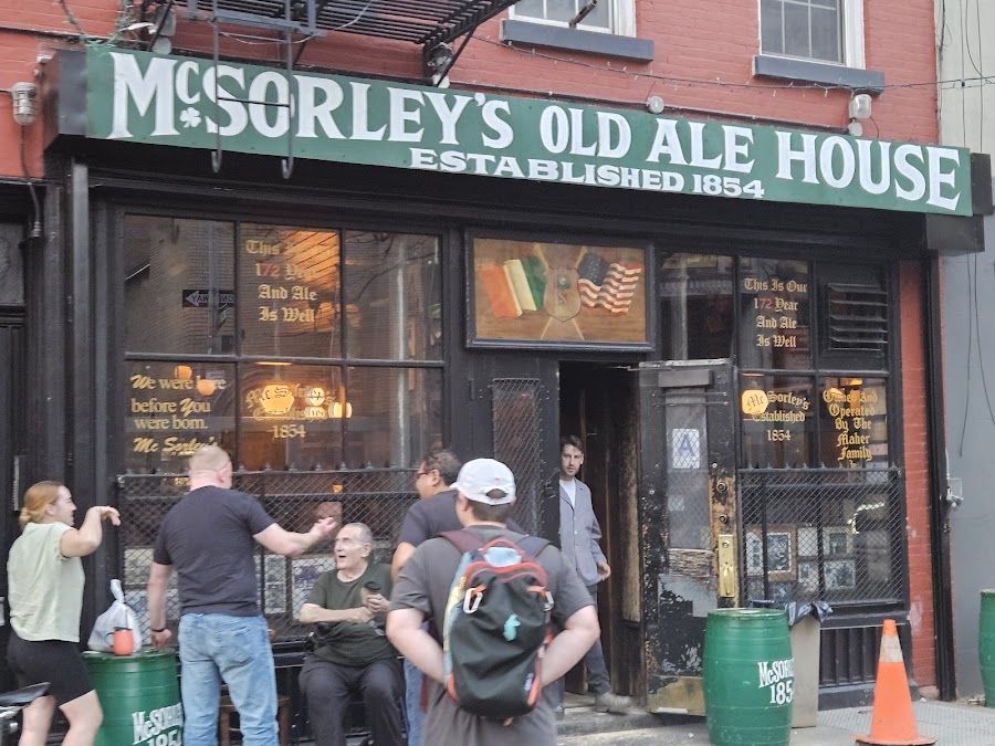 McSorley's Old Ale House bar service