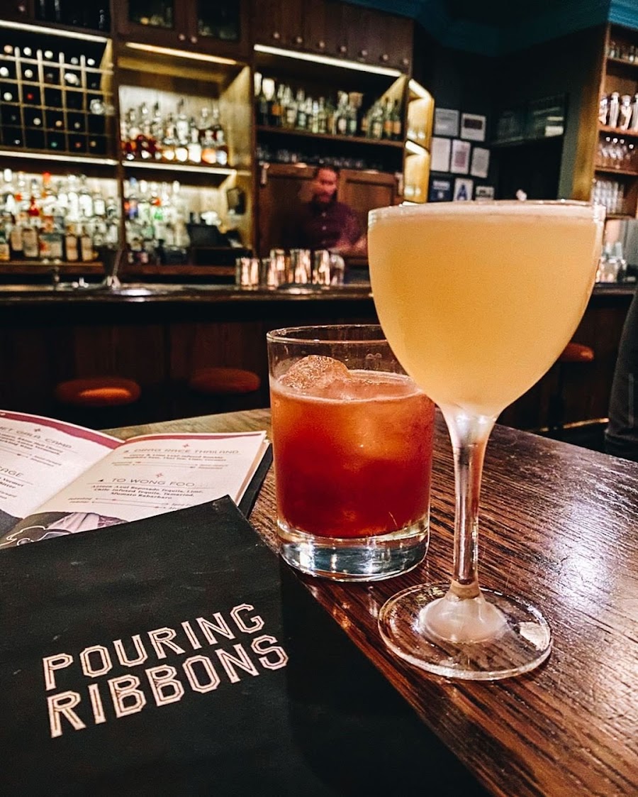 Pouring Ribbons, New York