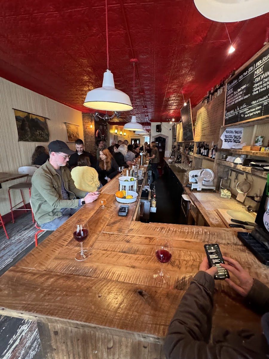 Spuyten Duyvil Williamsburg atmosphere