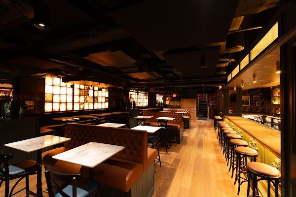 230 Sportsbar (Madison Tavern)