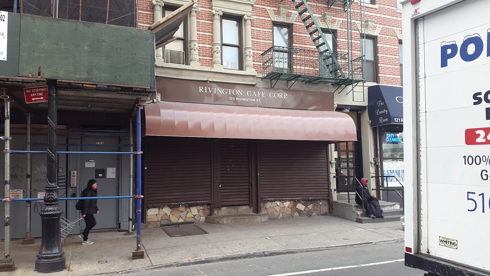 Welcome to the Johnsons, New York
