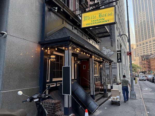 The Ear Inn