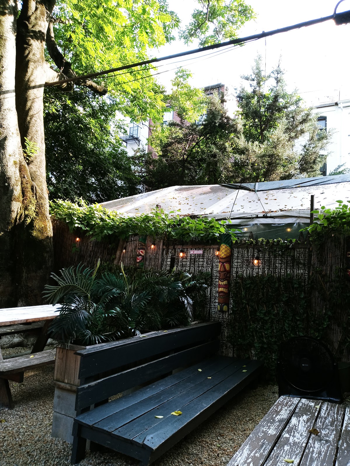 Zombie Hut, New York