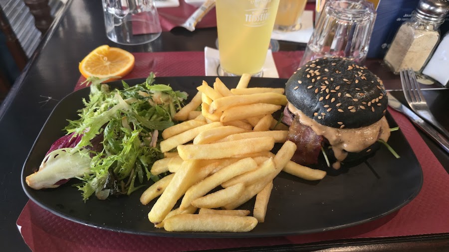Le Bù, Nice