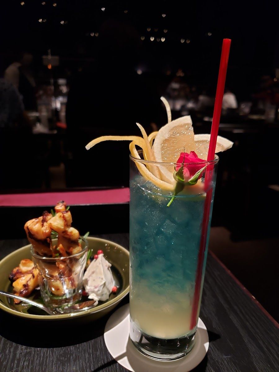 Billboard Live Osaka bar service