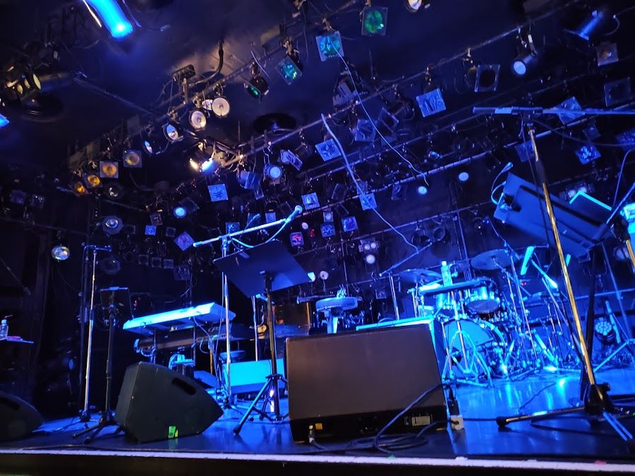Club Quattro Osaka cocktail at the bar