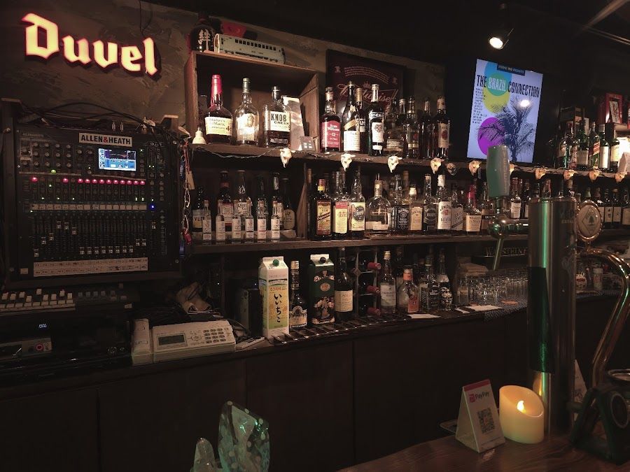 Osaka American Bar cocktail at the bar