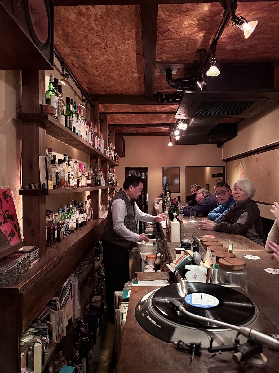 Jack's Inn cocktail counter, Namba Osaka