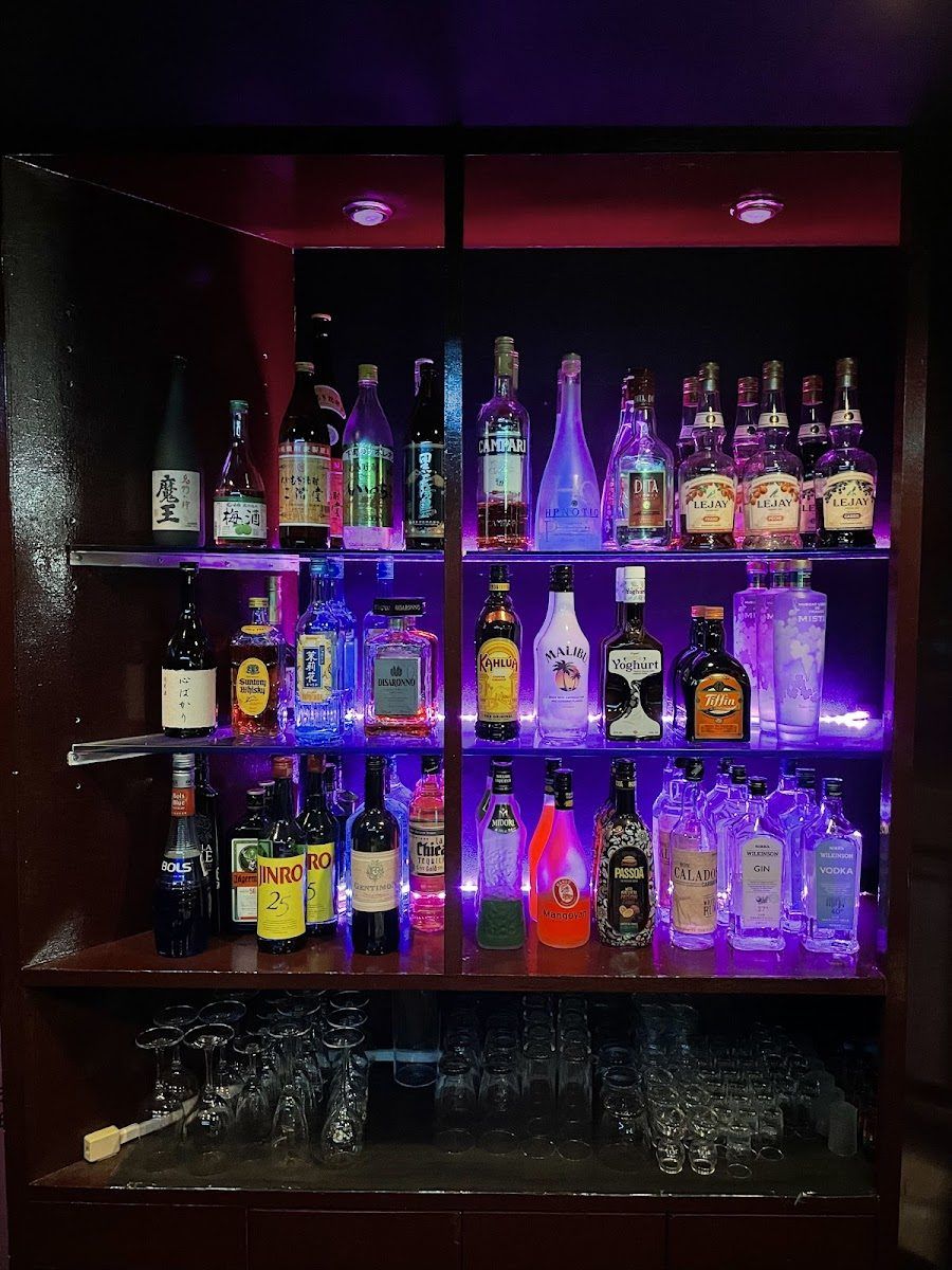 Stand Bar Ts cocktail at the bar