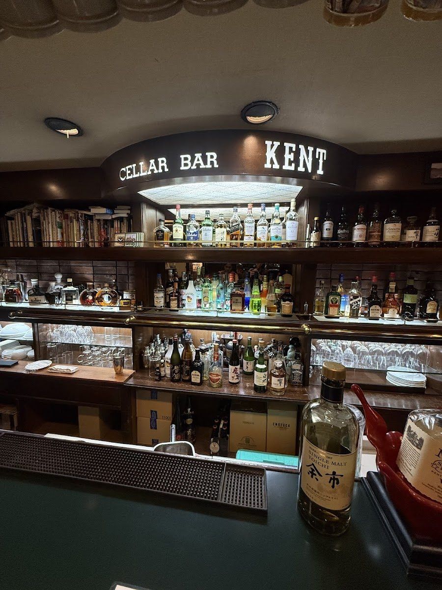 The Cellar Chuo-ku atmosphere