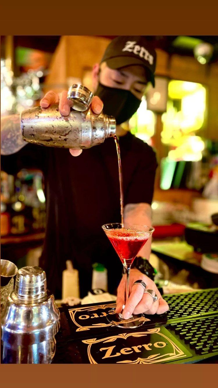 Zerro Cocktail Bar Osaka interior