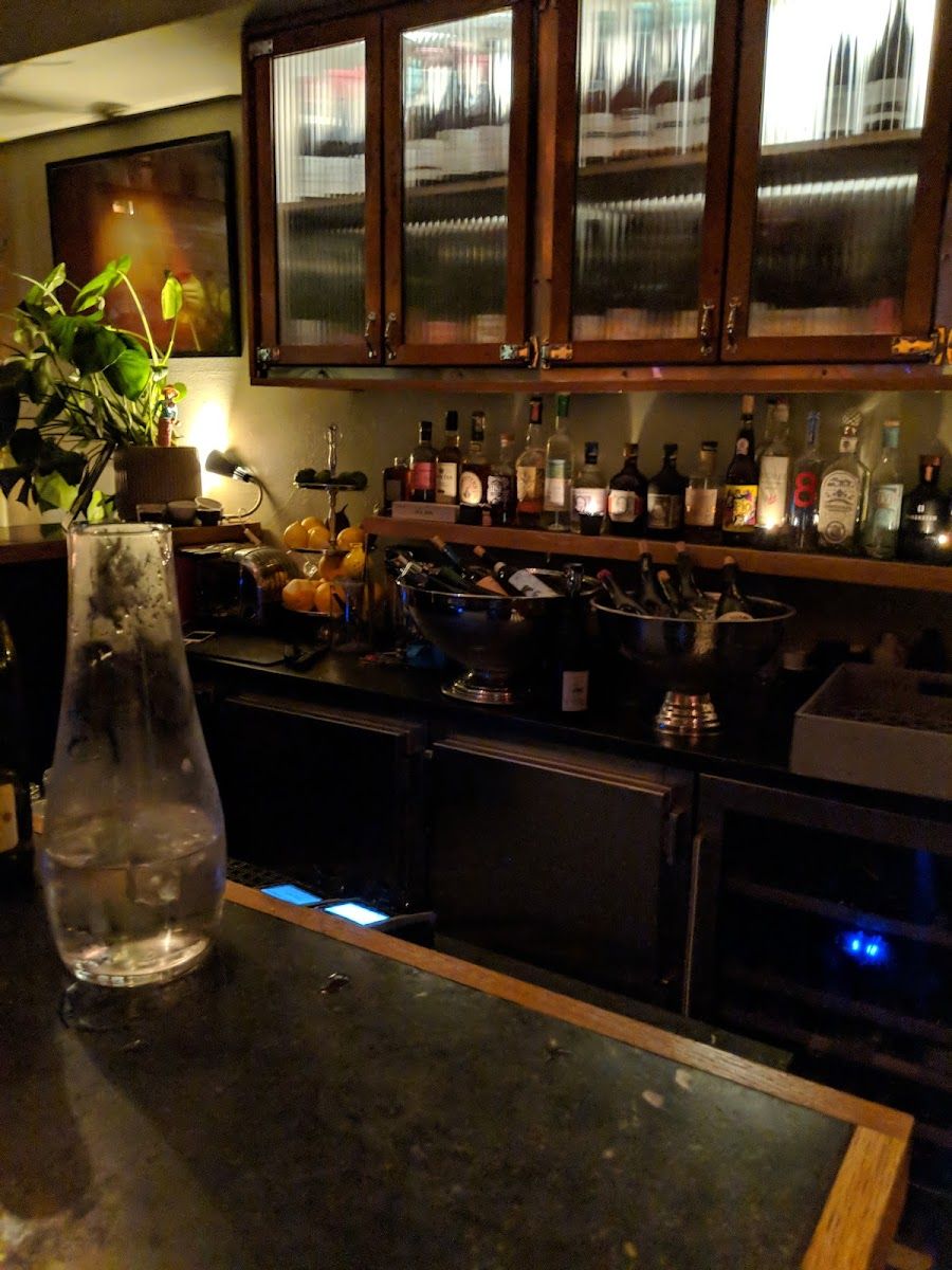 Fru Haugans Hotel Bar Sentrum atmosphere
