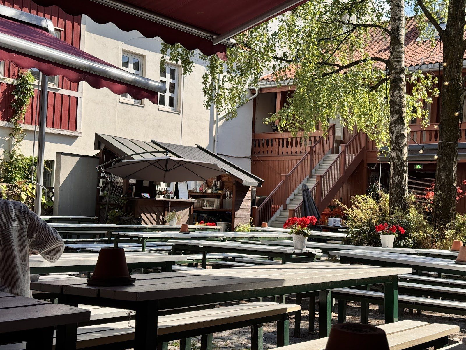 Asylet Oslo bar interior