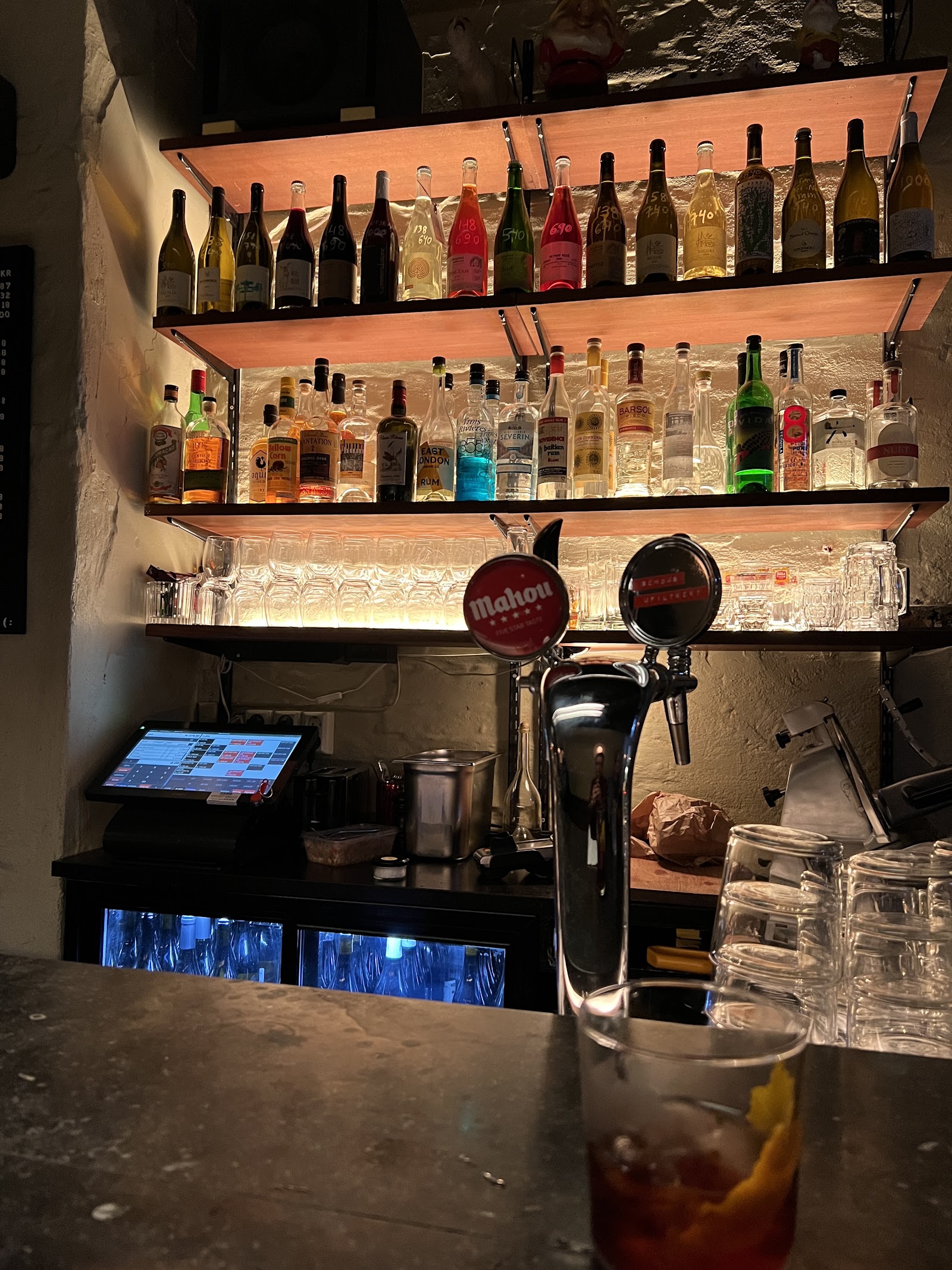 Small candlelit natural wine bar in central Oslo