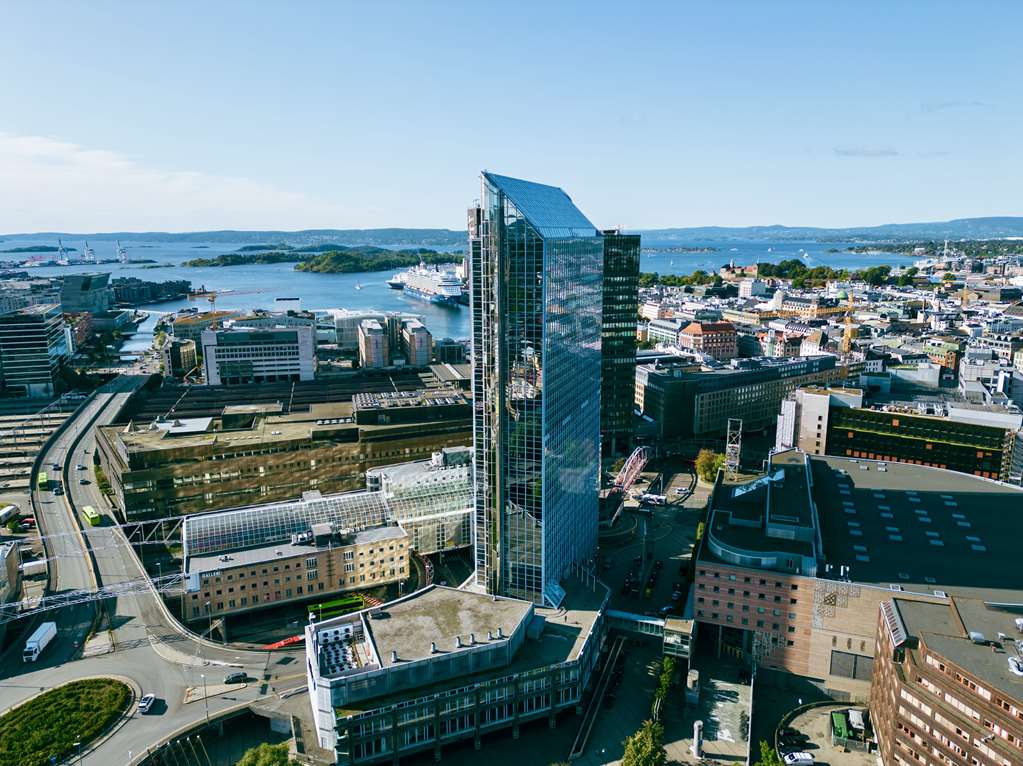 Sky Bar Radisson Blu Plaza Oslo bar interior