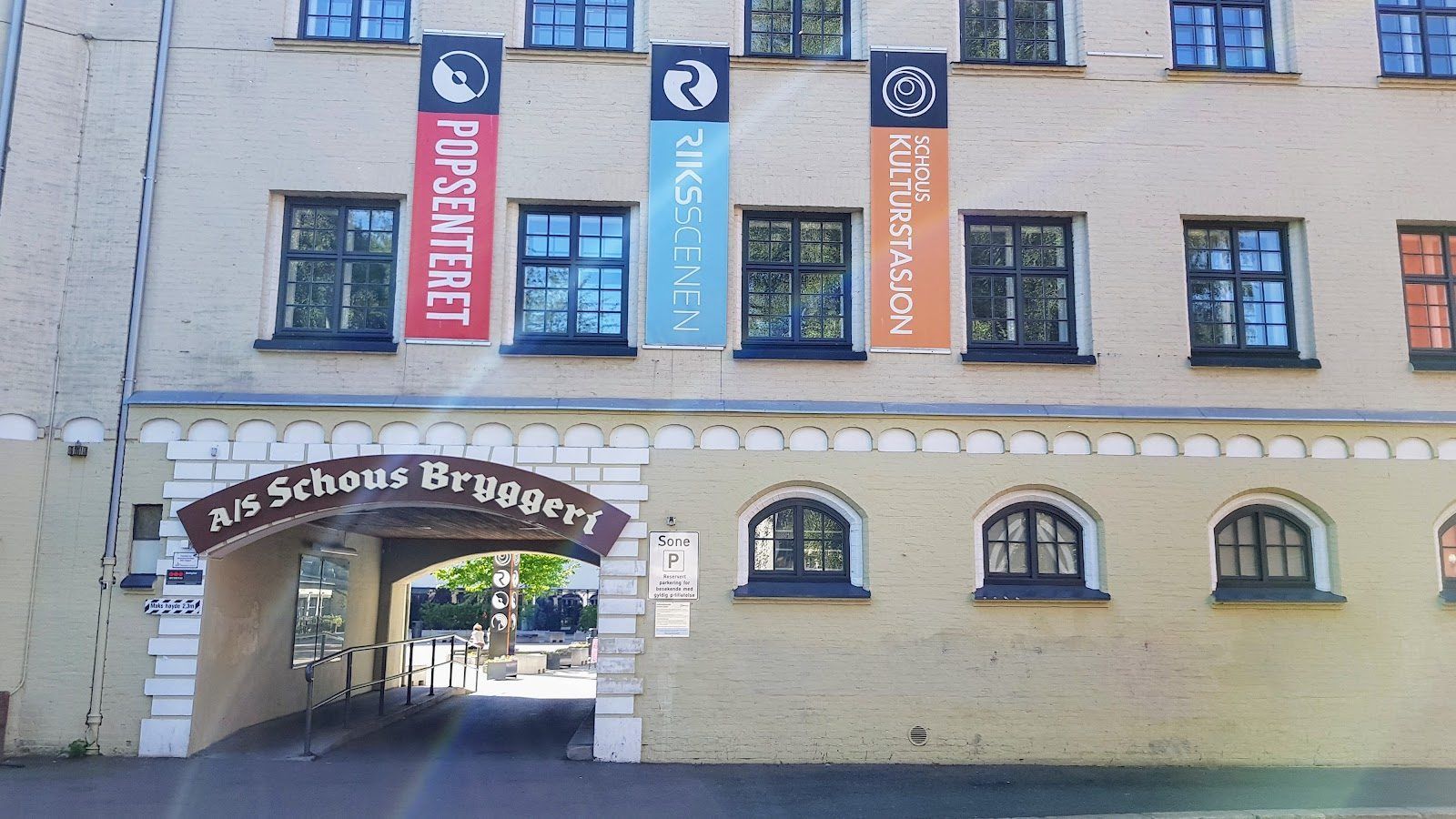 Schouskjelleren Mikrobryggeri, Oslo