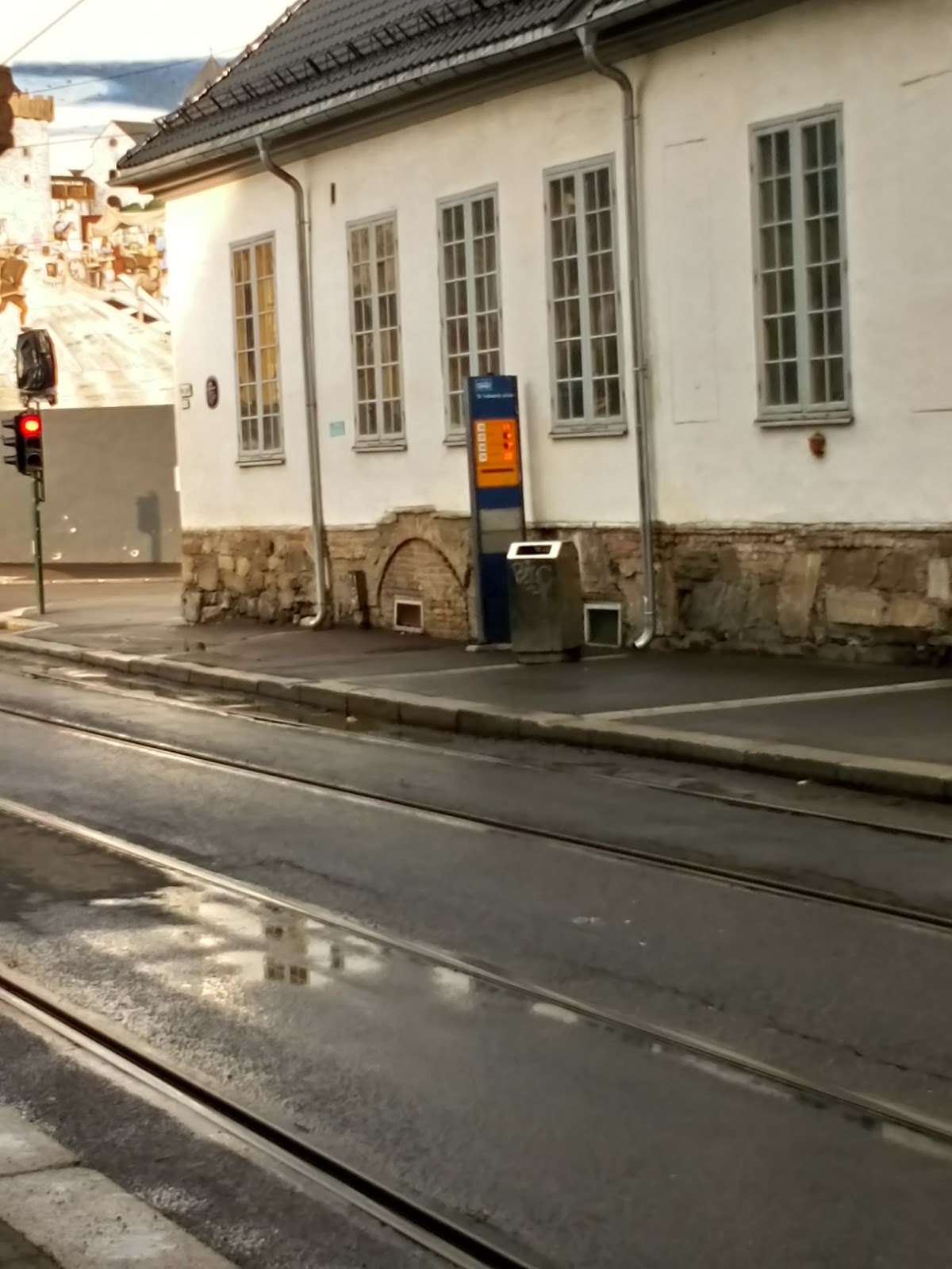 St. Halvards Plass crowd