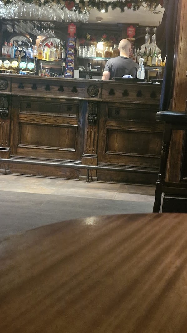 Andy's Pub