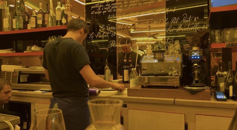 Aux Deux Amis, Paris