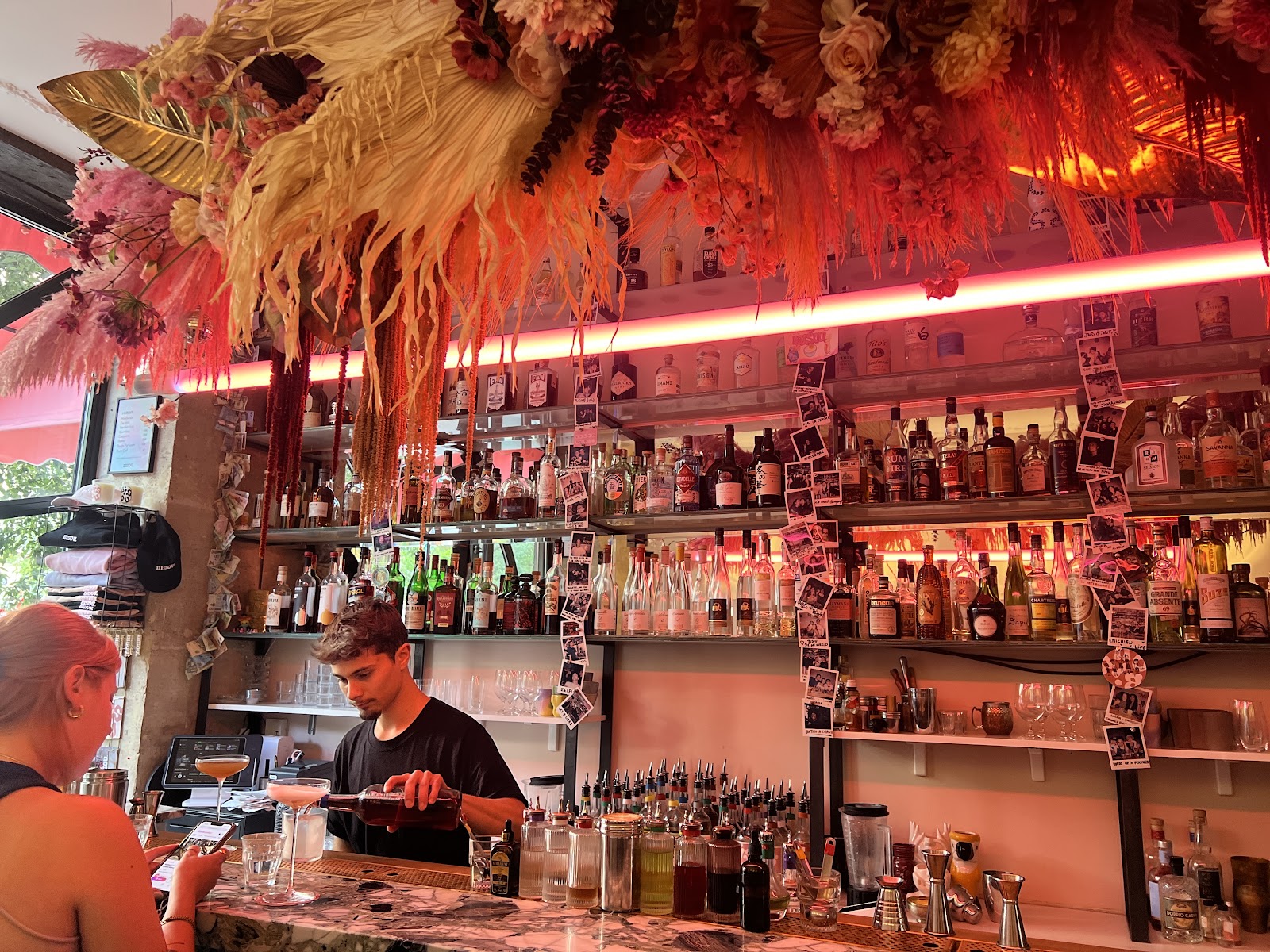 Bisou, Paris