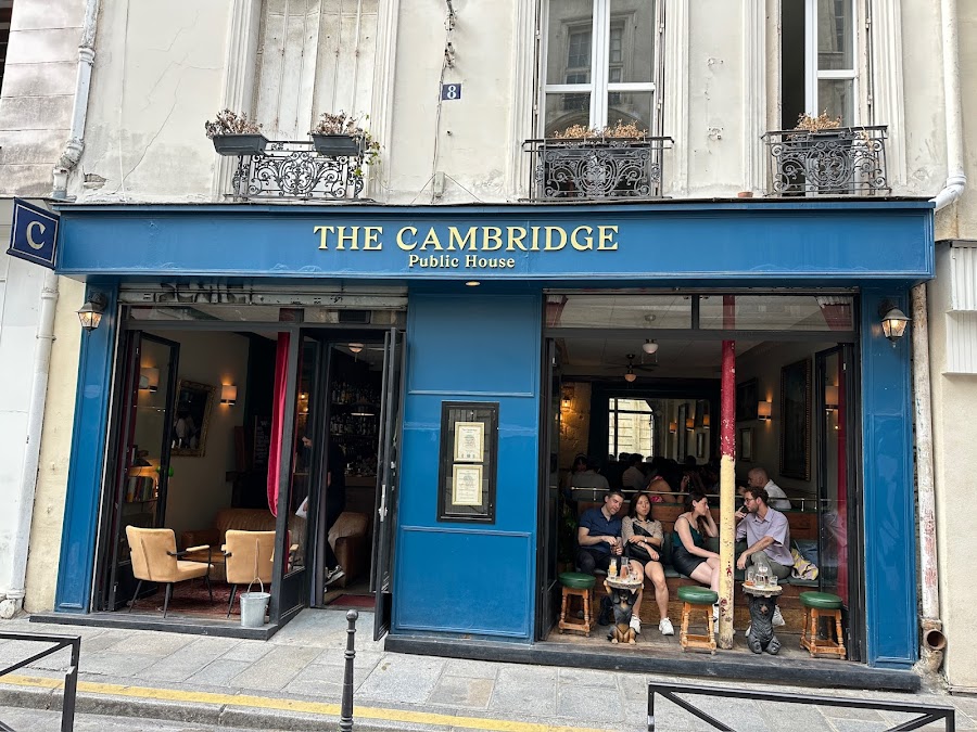 The Cambridge Public House, Paris
