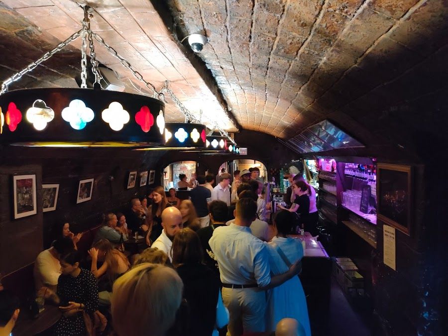 Caveau de la Huchette Paris interior