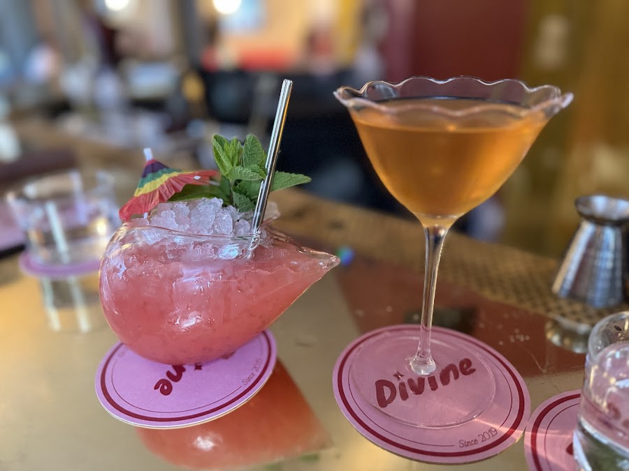 Divine bar