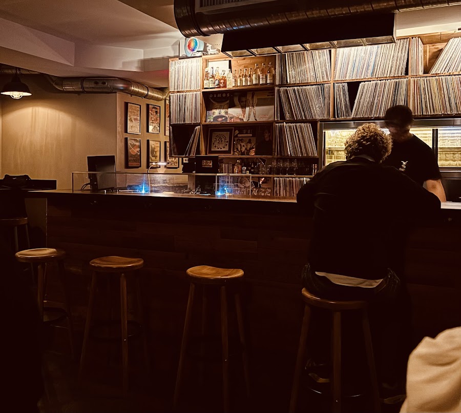 Frequence, Paris