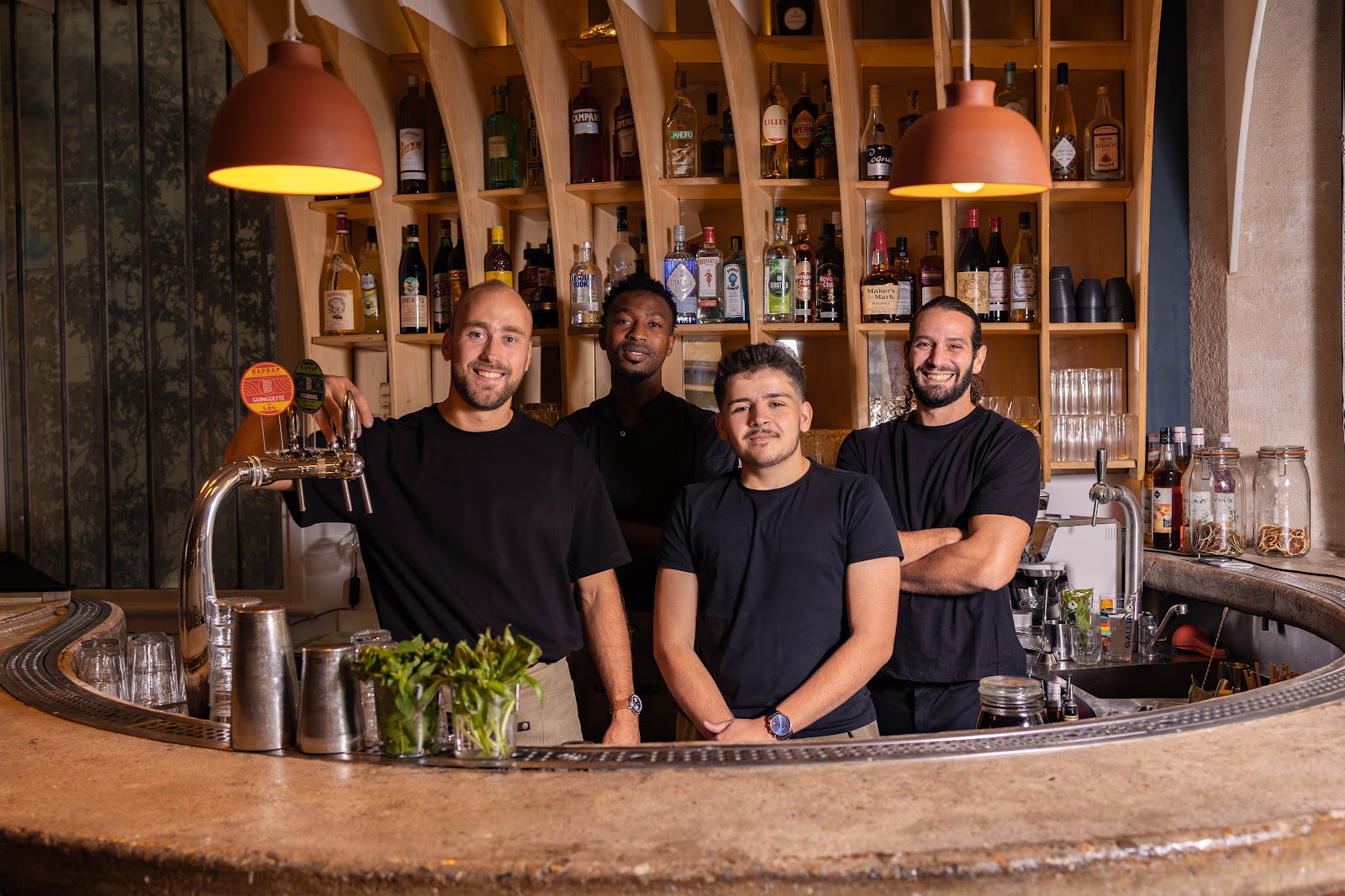 Gravity Bar — Cocktails in 11th Arrondissement, Paris