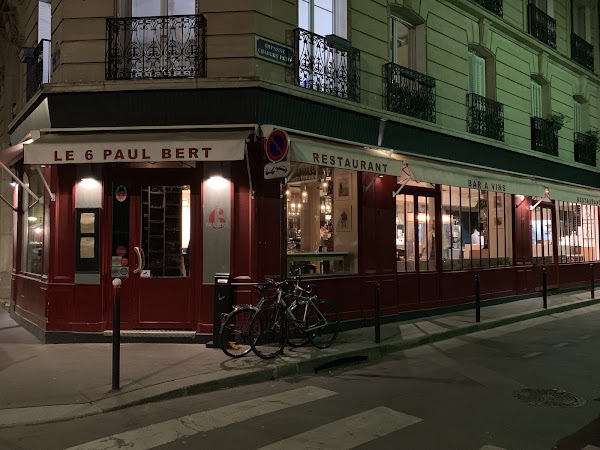 Frenchie Bar &agrave; Vins
