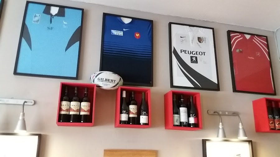Le Bistrot de l'Ovalie Paris bar interior
