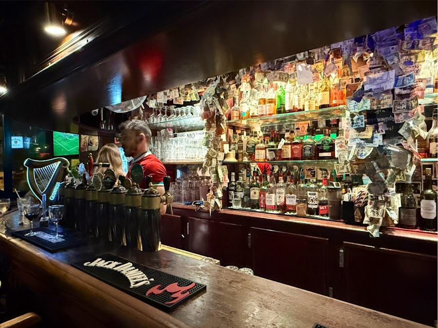 Le Galway, Paris