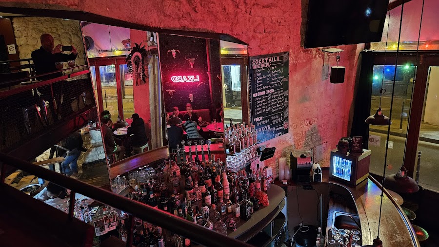 Lizard Lounge room