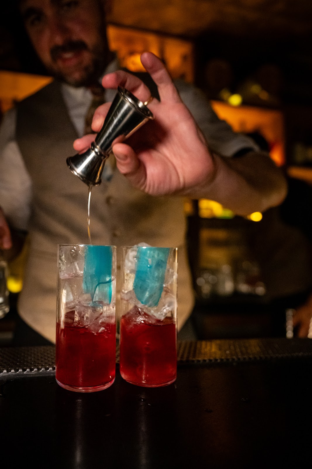 Moonshiner, Paris