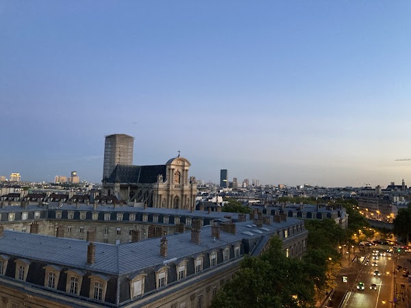 Paris skyline by night
