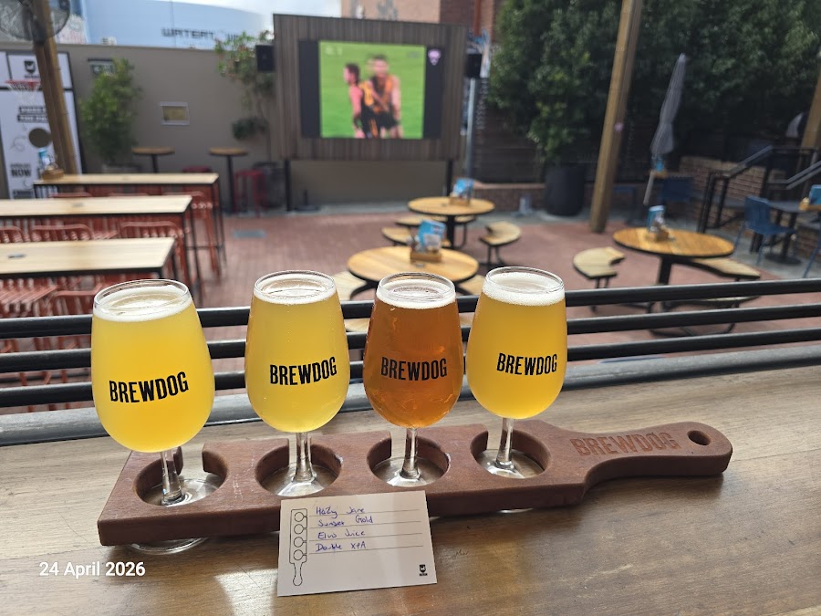 BrewDog Perth craft beer pour