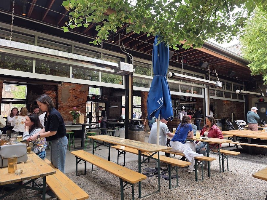 Frankford Hall bar service
