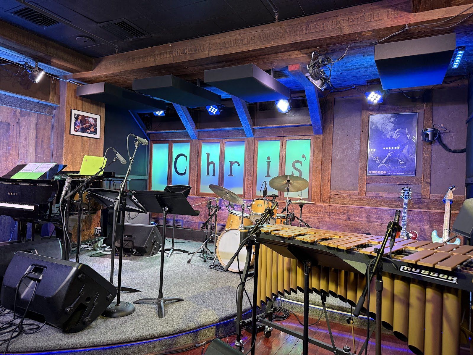 Chris' Jazz Cafe Philadelphia bar interior