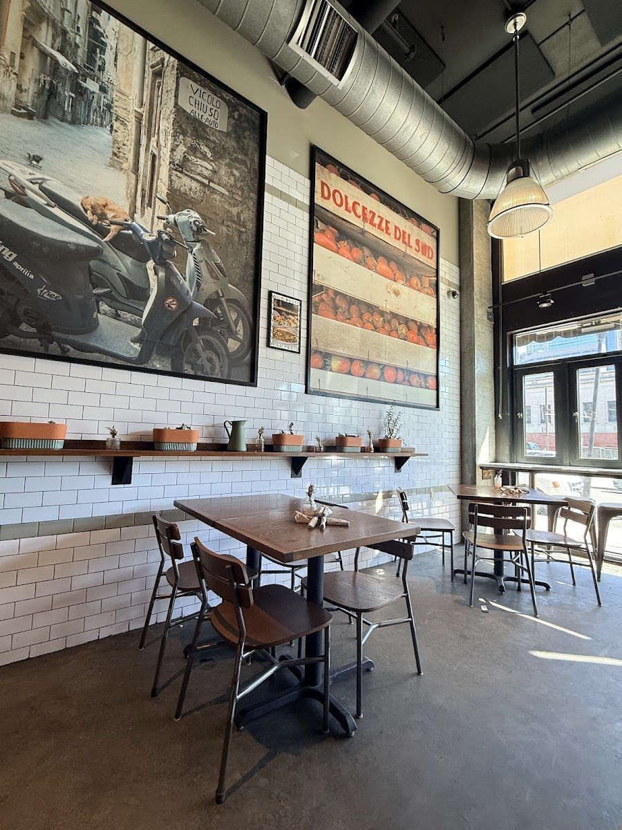 Pizzeria Vetri Bar Philadelphia interior