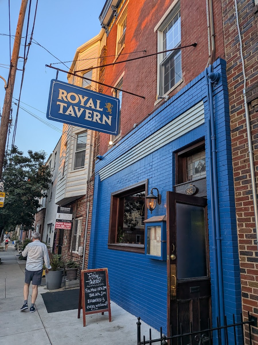 Royal Tavern bar