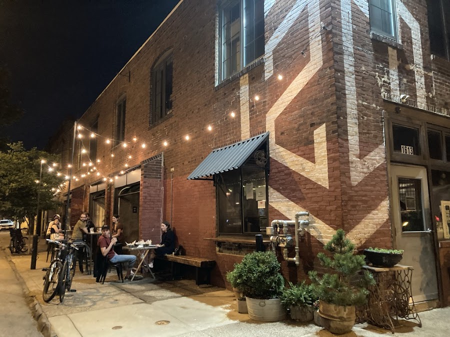 Second District Brewing interior