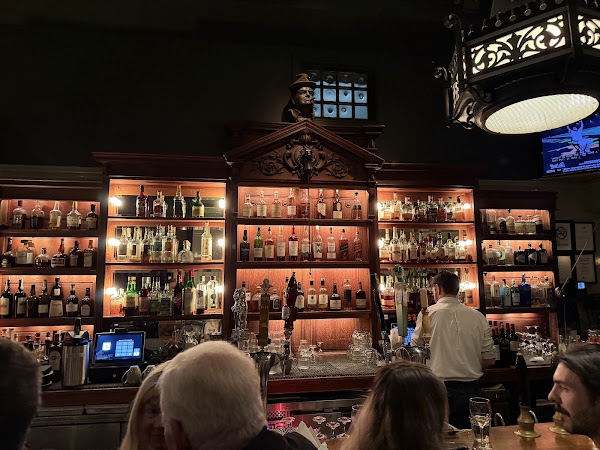 Royal Tavern