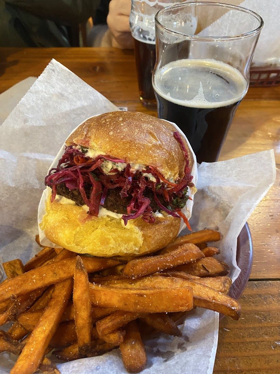 Tired Hands Cafe Philadelphia bar service