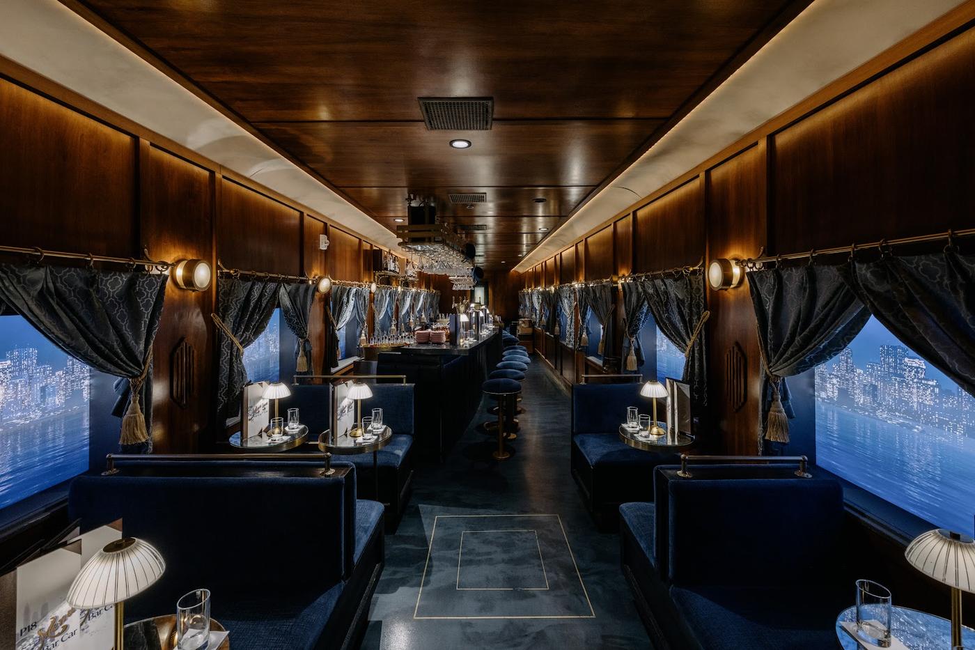 Barter & Shake, Phoenix