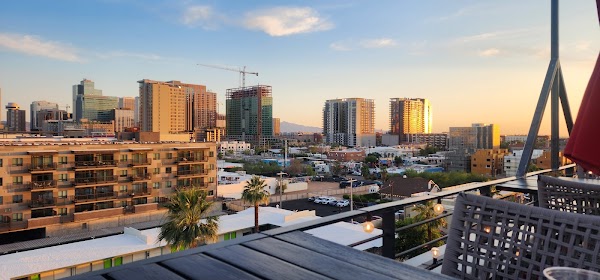 Lustre Rooftop Garden