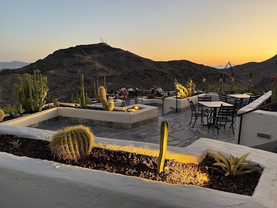 Different Pointe of View North Phoenix atmosphere