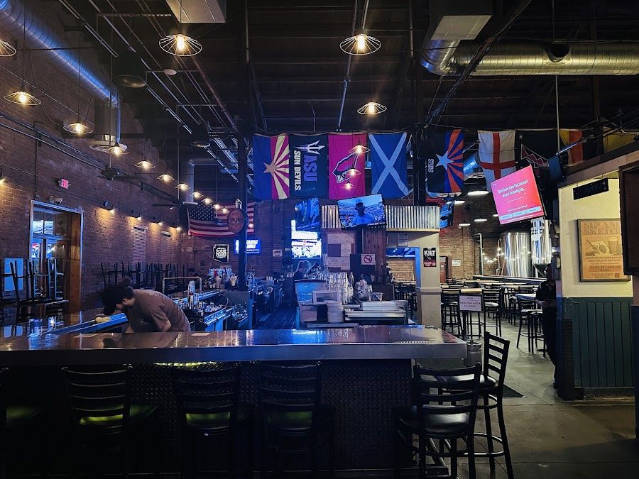 Four Peaks Brewing Co Tempe atmosphere