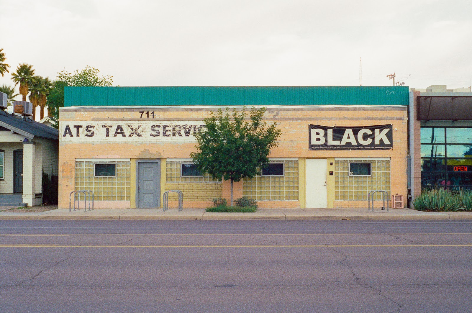 Gracie's Tax Bar, Phoenix