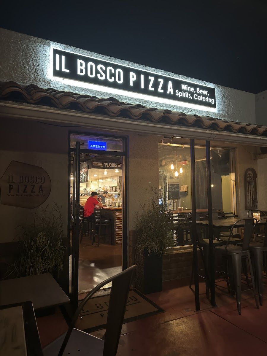 Il Bosco Pizza Bar bar service