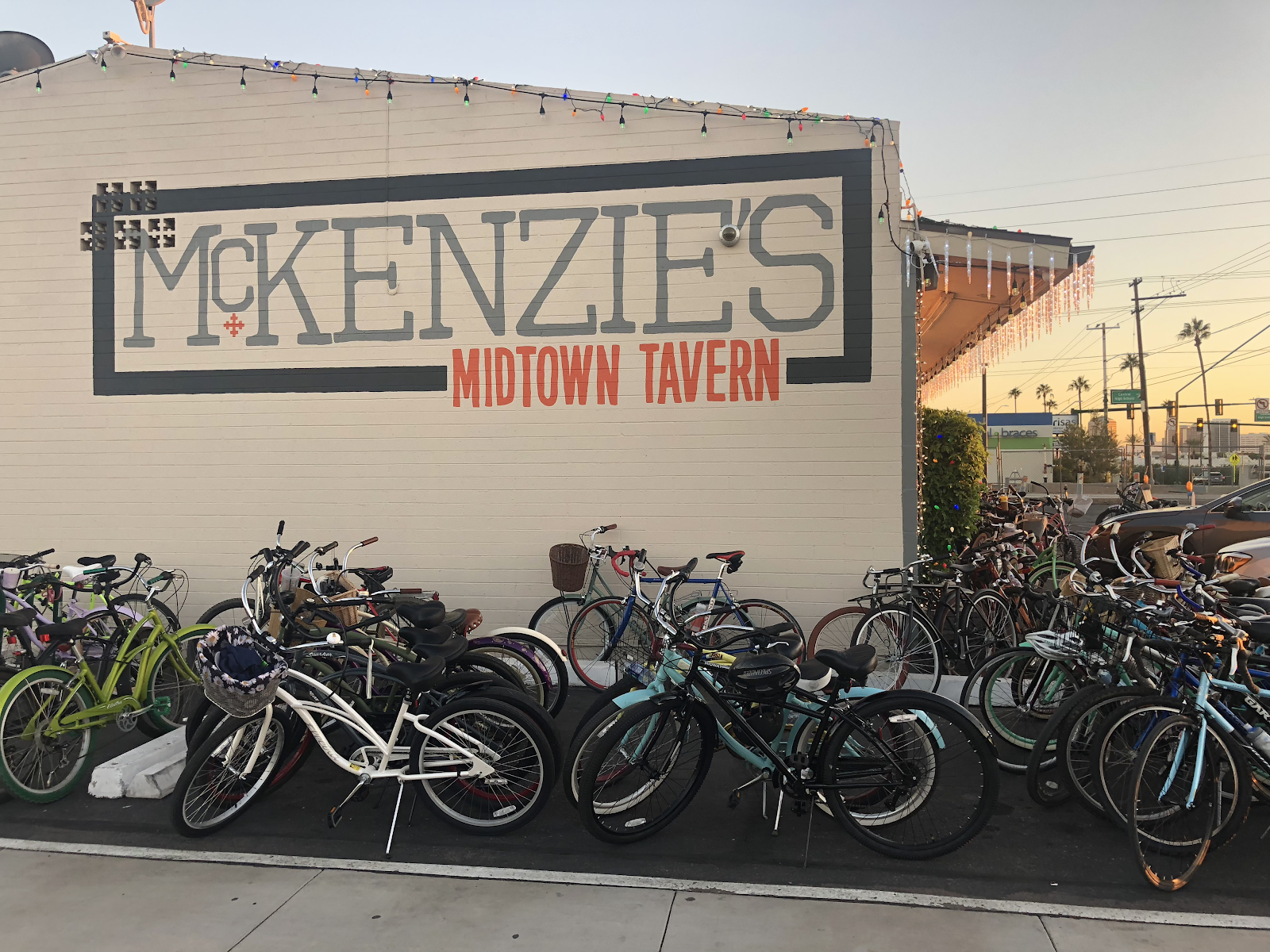 McKenzie's Midtown Tavern, Phoenix